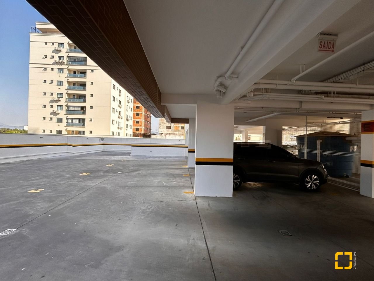 Apartamento com 83m², 3 quartos (sendo 1 suíte), 2 garagens, no bairro Pagani em Palhoça