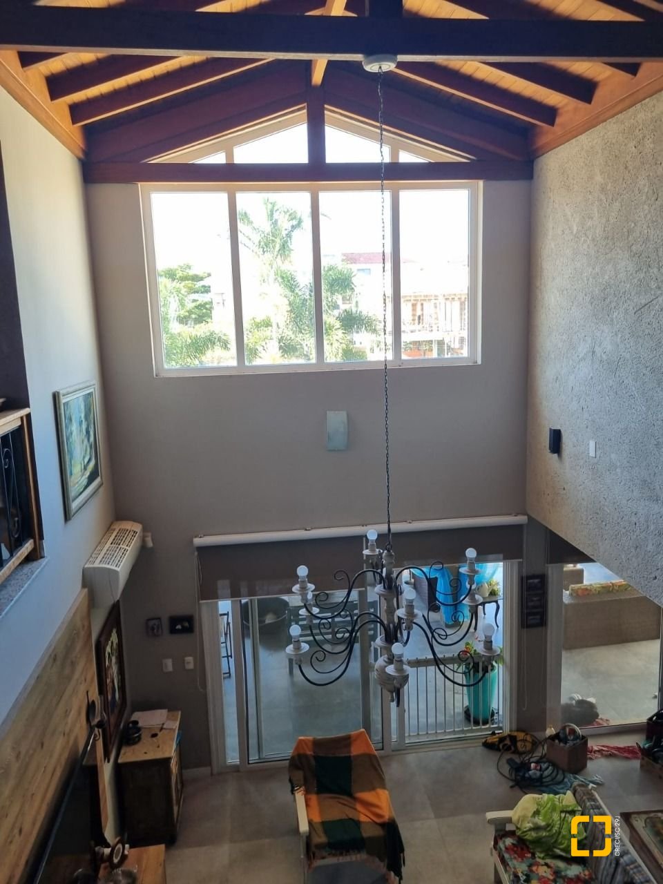 Casa com 567m², 6 quartos (sendo 2 suítes), 3 garagens, no bairro Ingleses em Florianópolis