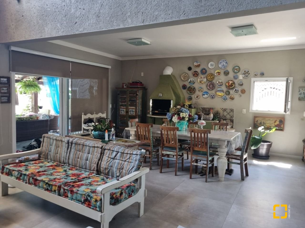 Casa com 567m², 6 quartos (sendo 2 suítes), 3 garagens, no bairro Ingleses em Florianópolis