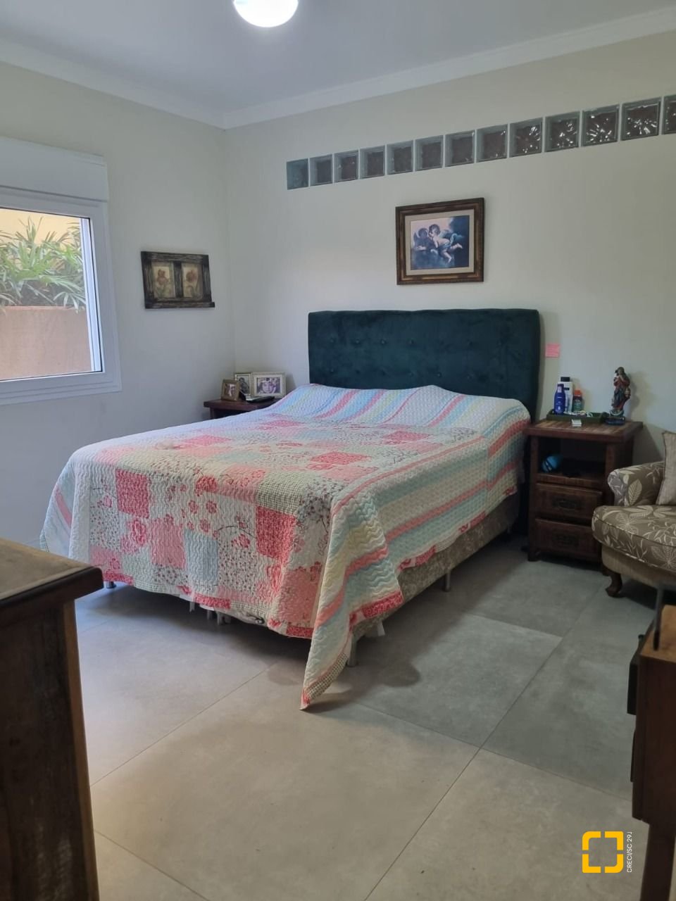Casa com 567m², 6 quartos (sendo 2 suítes), 3 garagens, no bairro Ingleses em Florianópolis