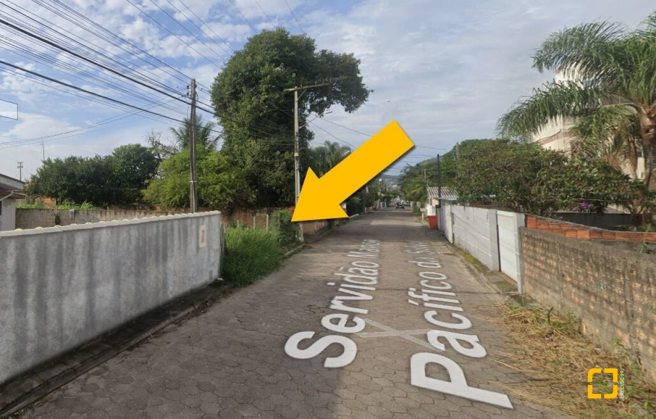 Terreno com 396m², no bairro Ingleses em Florianópolis