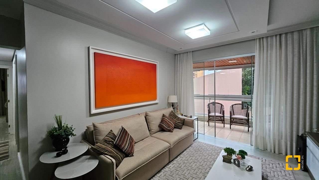 Apartamento com 114m², 4 quartos (sendo 1 suíte), 2 garagens, no bairro Coqueiros em Florianópolis