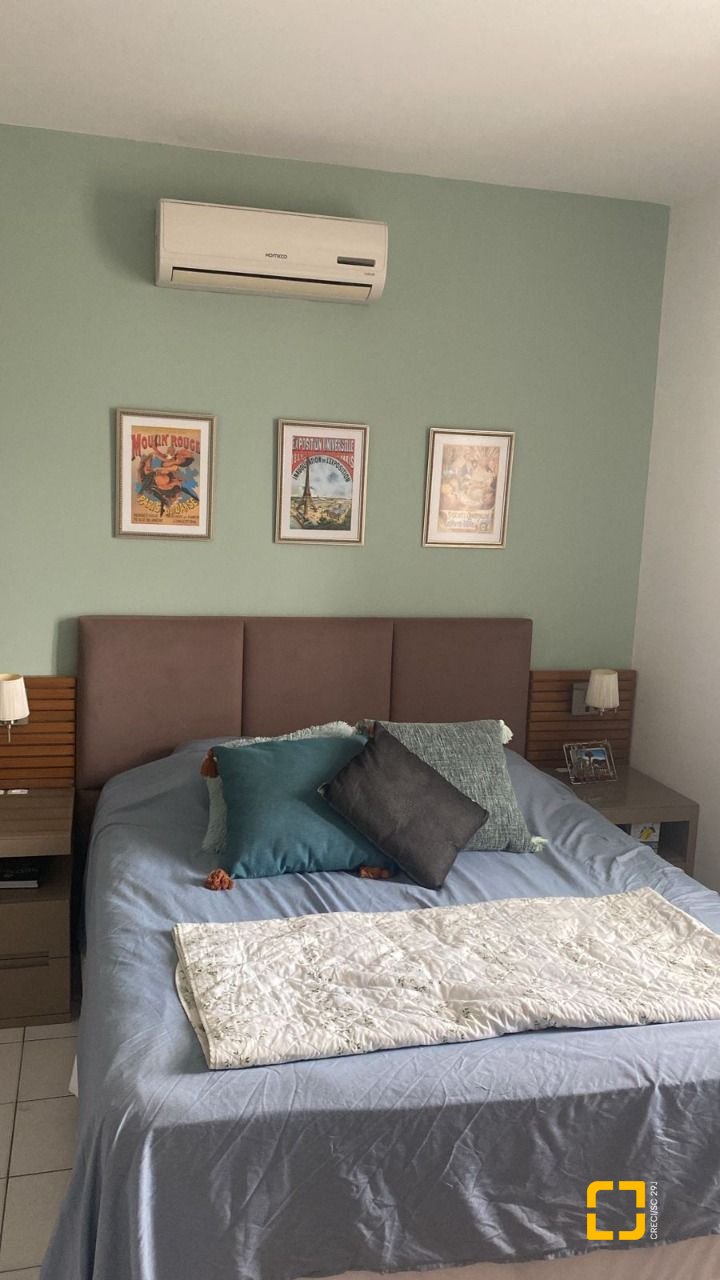Casa com 295m², 7 quartos (sendo 2 suítes), no bairro Córrego Grande em Florianópolis