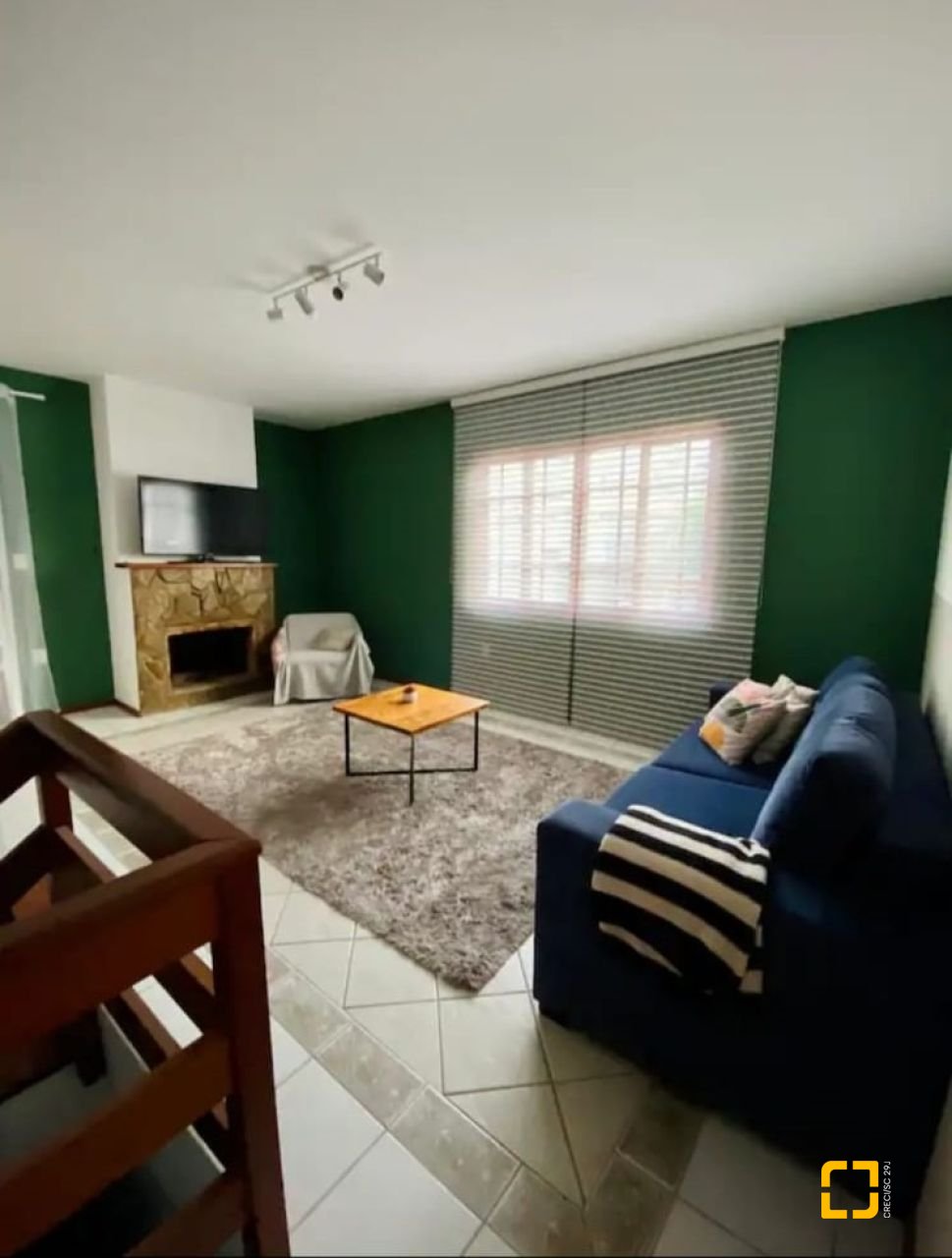 Casa com 295m², no bairro Córrego Grande em Florianópolis