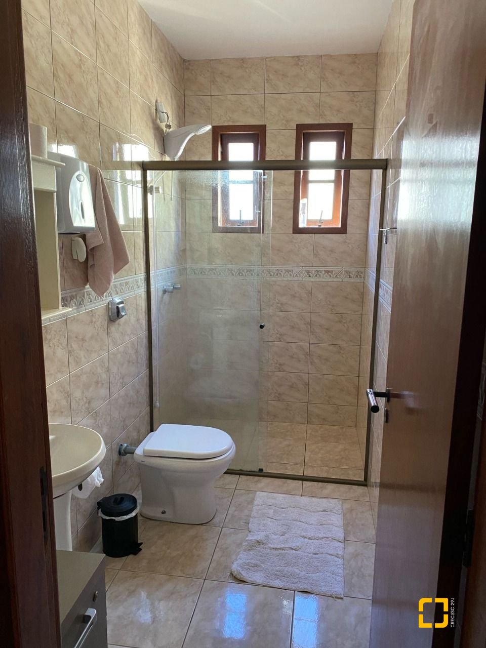 Casa com 295m², no bairro Córrego Grande em Florianópolis