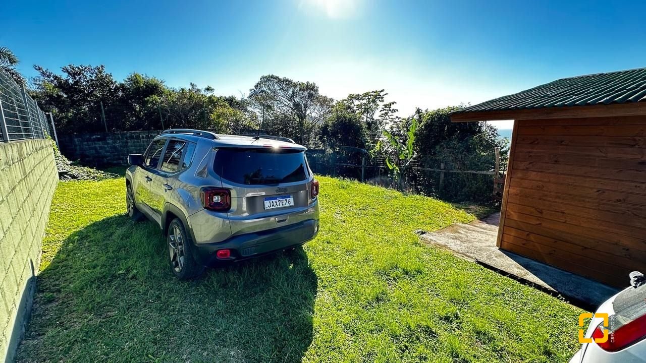 Casa com 125m², 4 quartos, 5 garagens, no bairro Lagoa da Conceição em Florianópolis