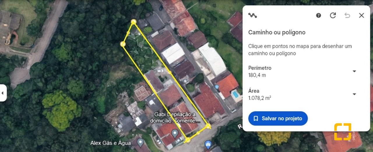 Casa com 290m², 8 quartos (sendo 2 suítes), 10 garagens, no bairro Córrego Grande em Florianópolis