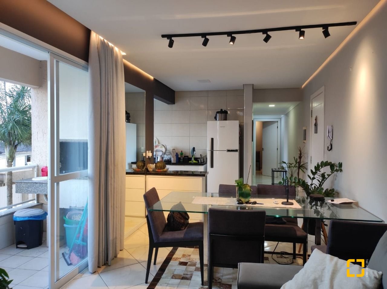 Apartamento com 61m², 2 quartos, 1 garagem, no bairro Potecas em São José
