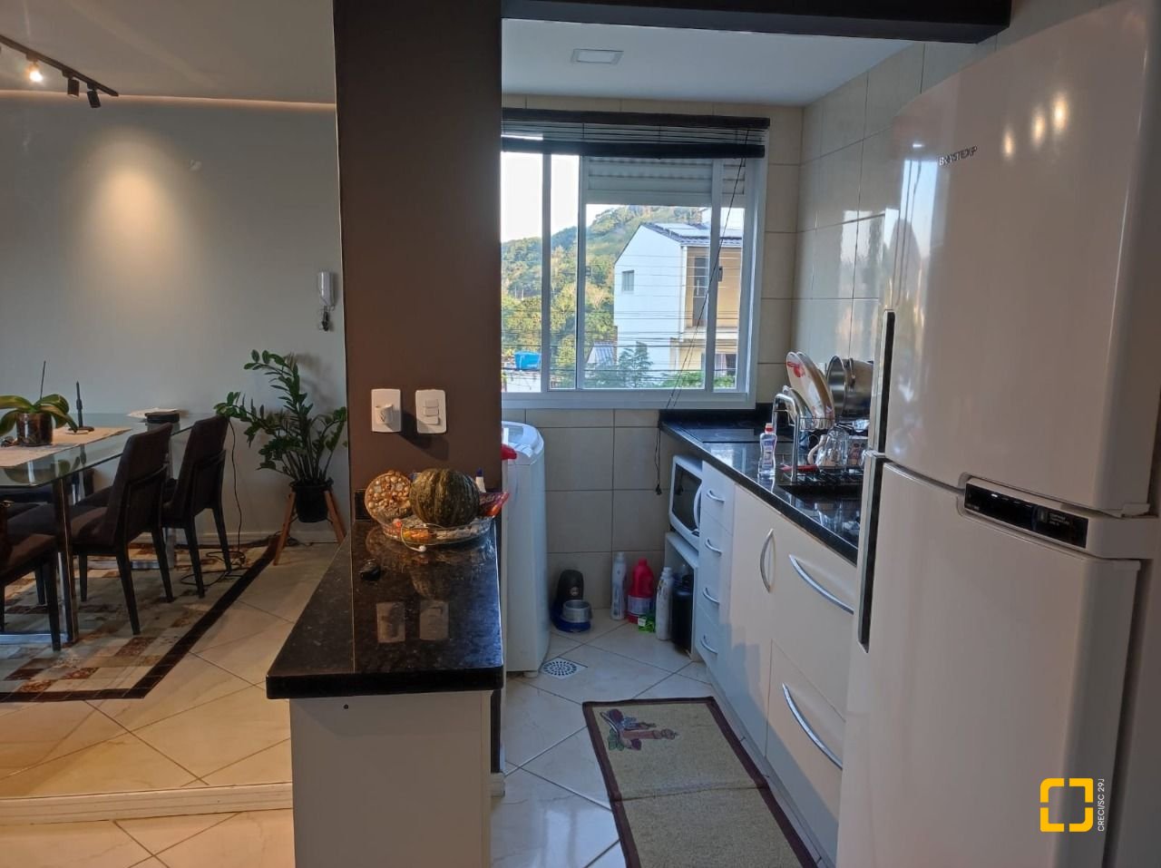 Apartamento com 61m², 2 quartos, 1 garagem, no bairro Potecas em São José