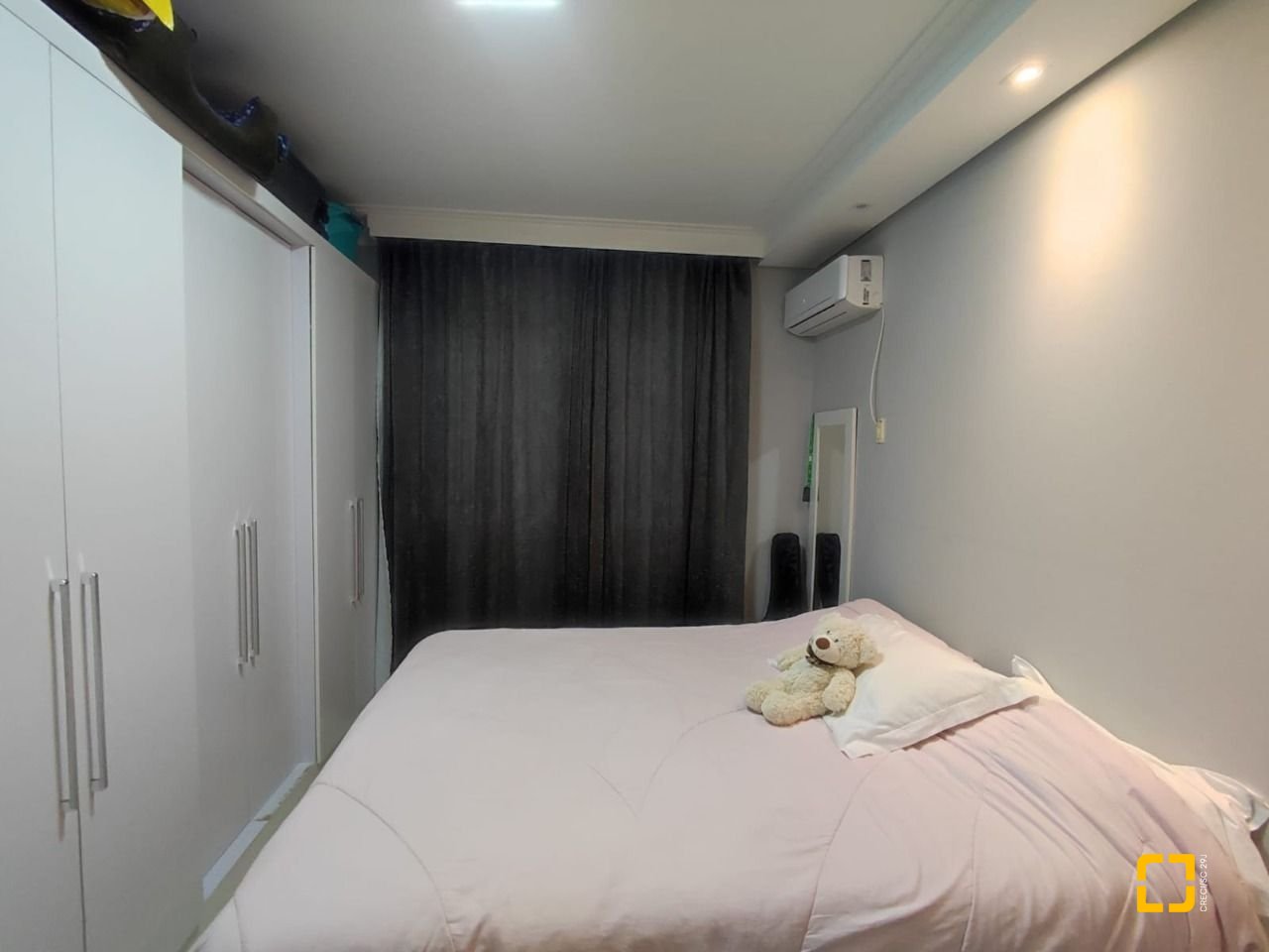 Apartamento com 61m², 2 quartos, 1 garagem, no bairro Potecas em São José