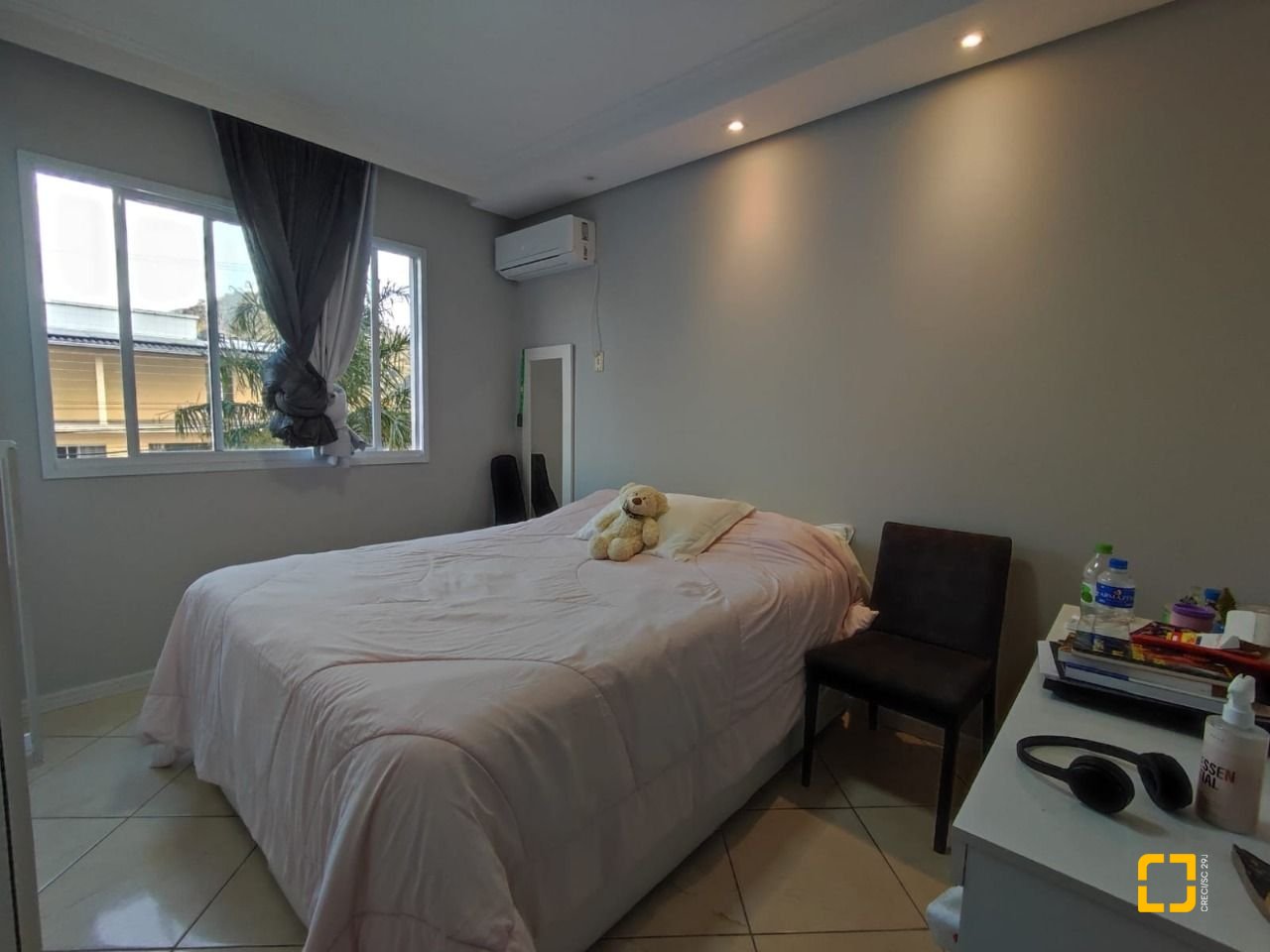 Apartamento com 61m², 2 quartos, 1 garagem, no bairro Potecas em São José