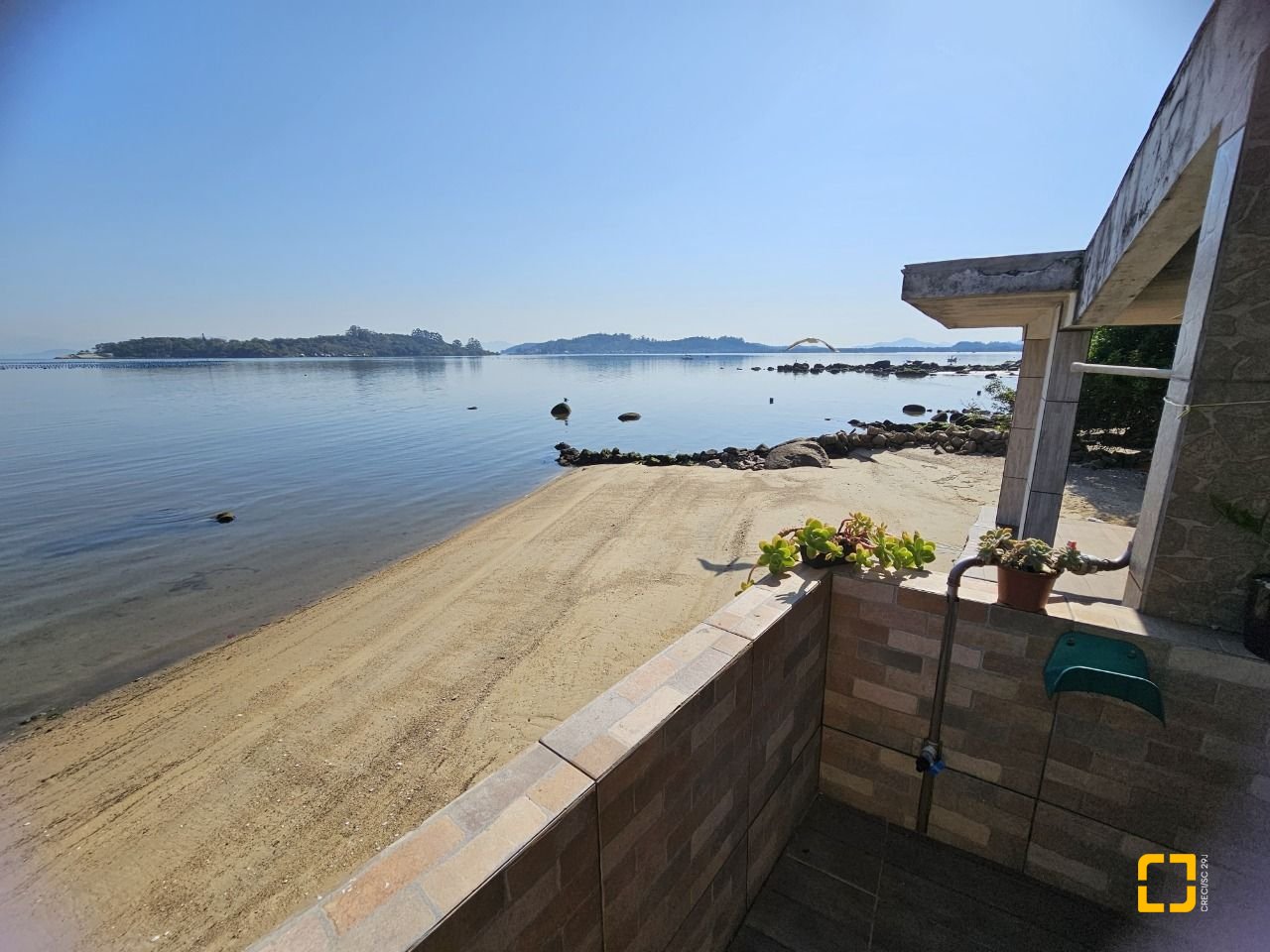 Casa com 150m², 3 quartos (sendo 1 suíte), 2 garagens, no bairro Ribeirão da Ilha em Florianópolis