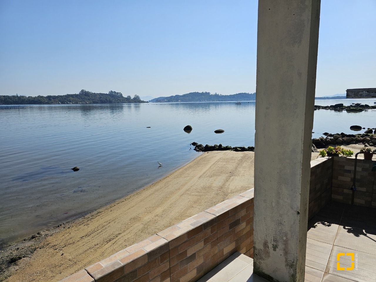 Casa com 150m², 3 quartos (sendo 1 suíte), 2 garagens, no bairro Ribeirão da Ilha em Florianópolis