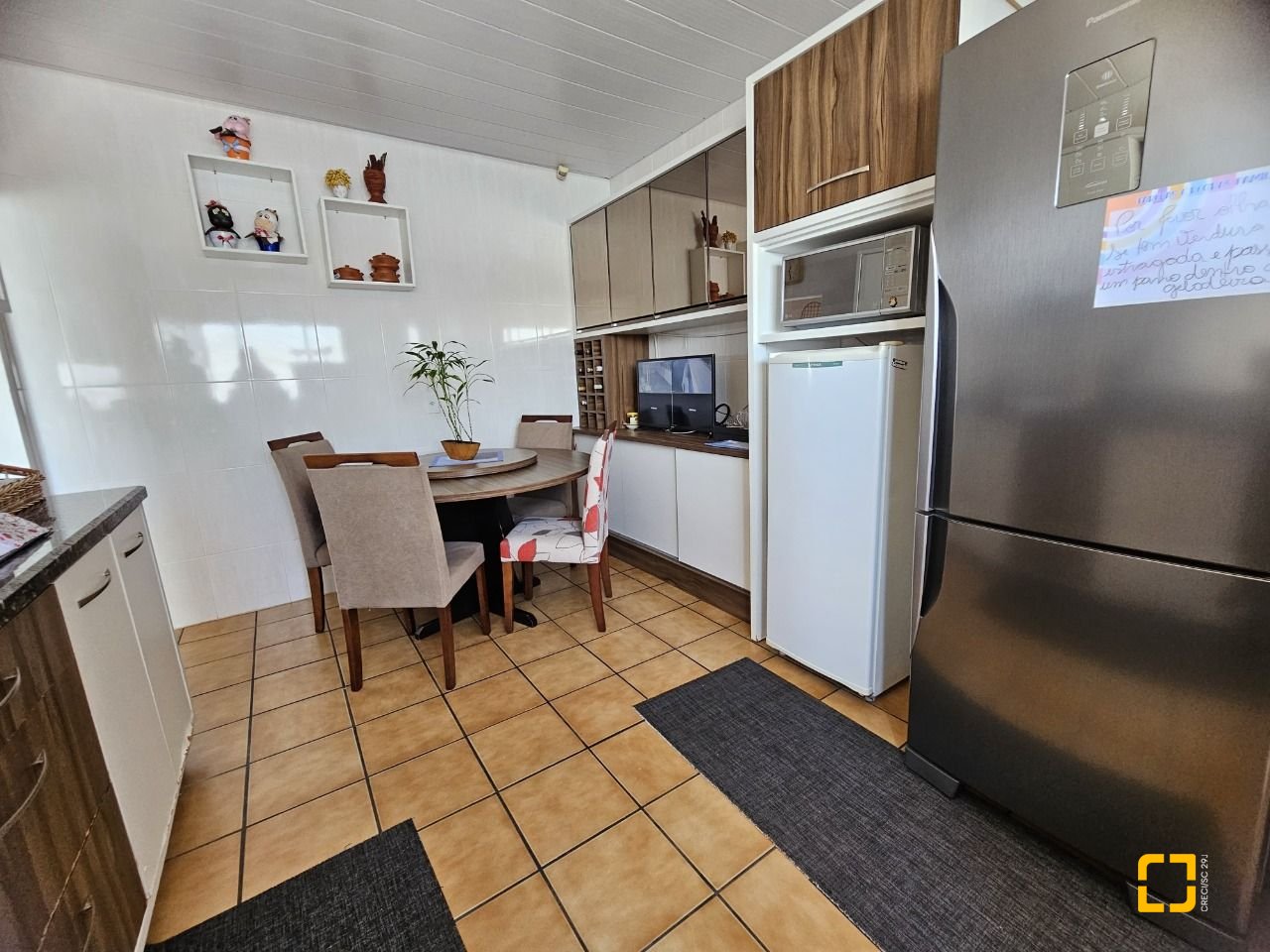 Casa com 150m², 3 quartos (sendo 1 suíte), 2 garagens, no bairro Ribeirão da Ilha em Florianópolis