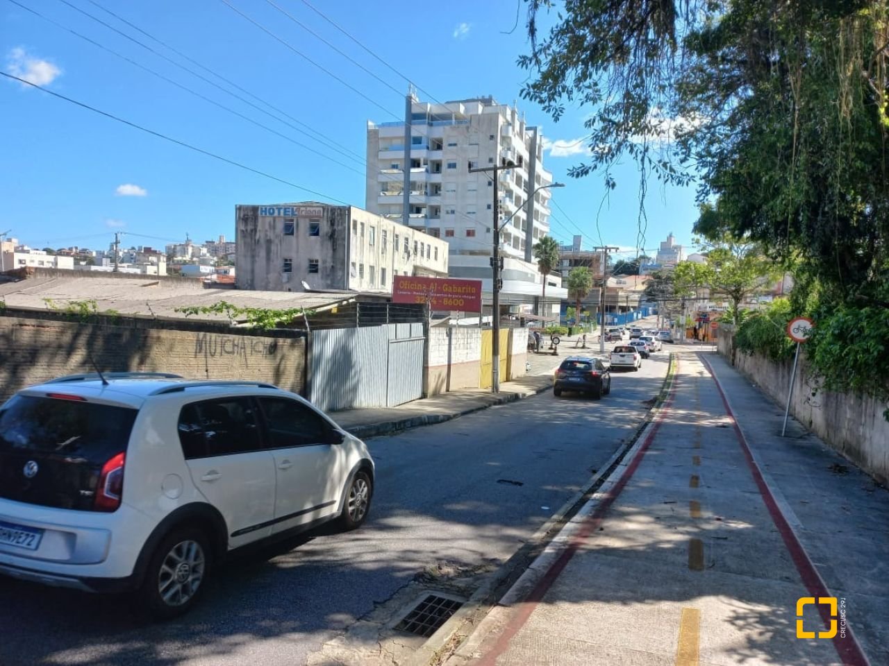 Prédio com 1409m², no bairro Estreito em Florianópolis