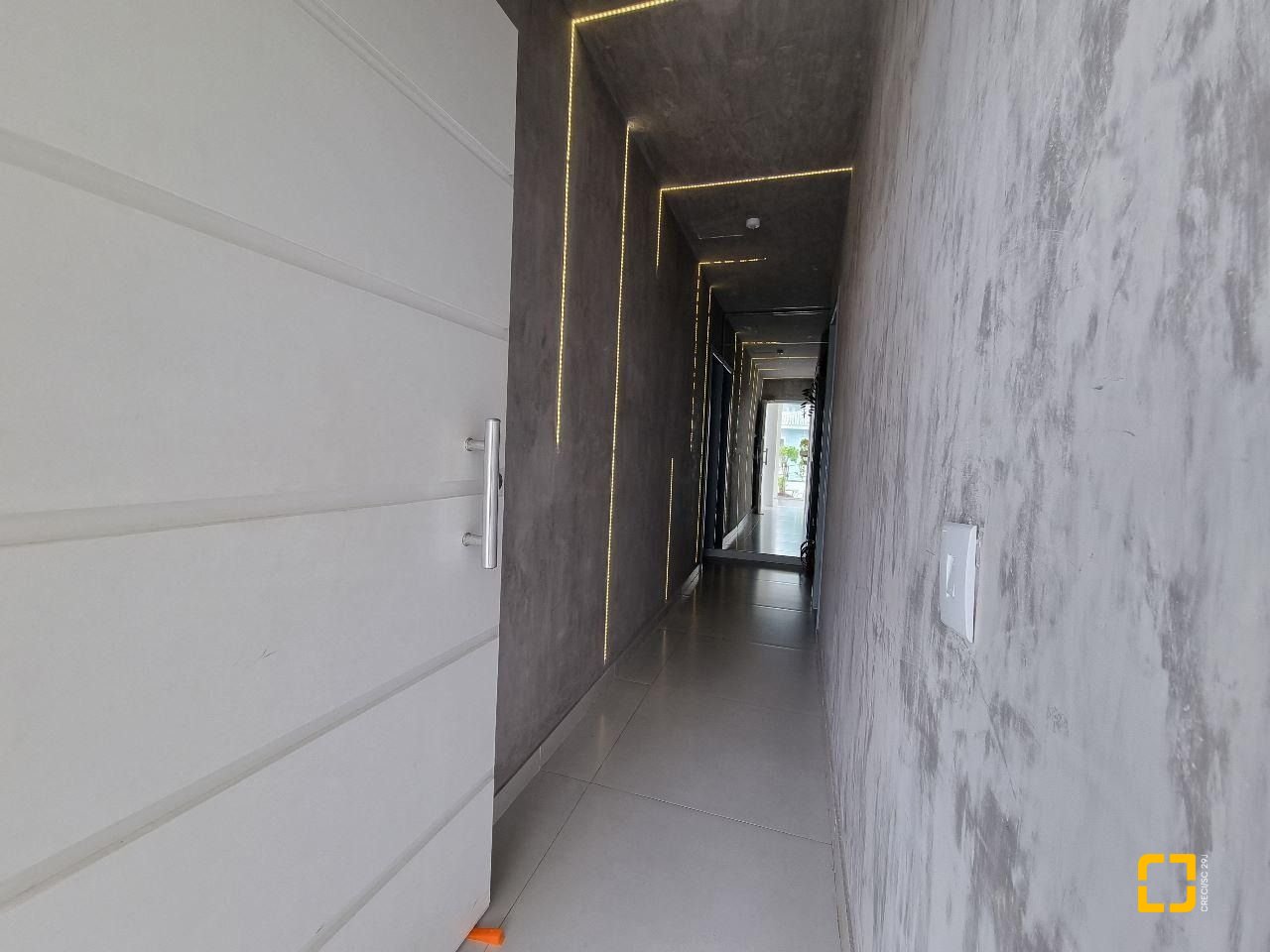 Casa com 450m², 5 garagens, no bairro Centro em Florianópolis