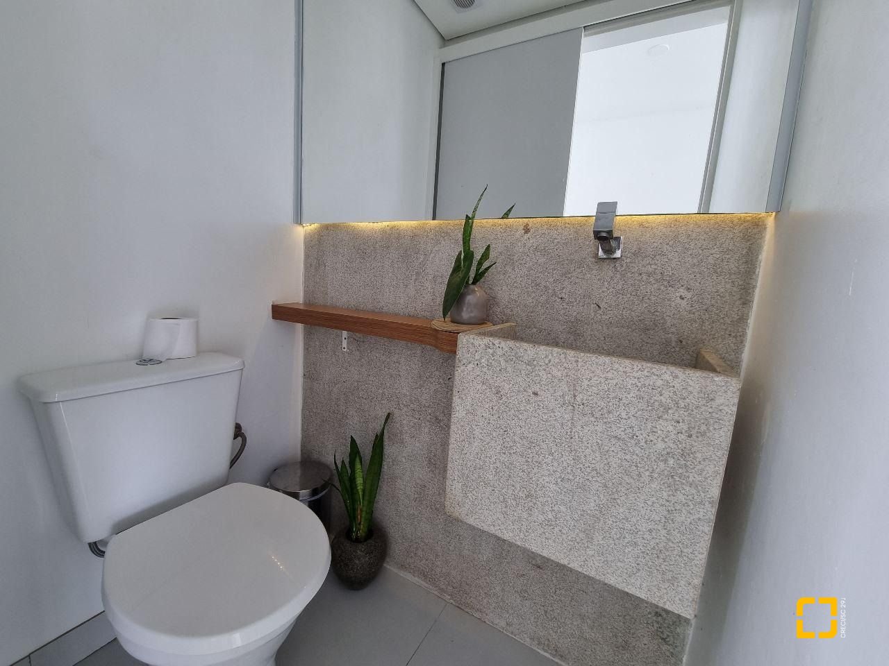 Casa com 450m², 5 garagens, no bairro Centro em Florianópolis