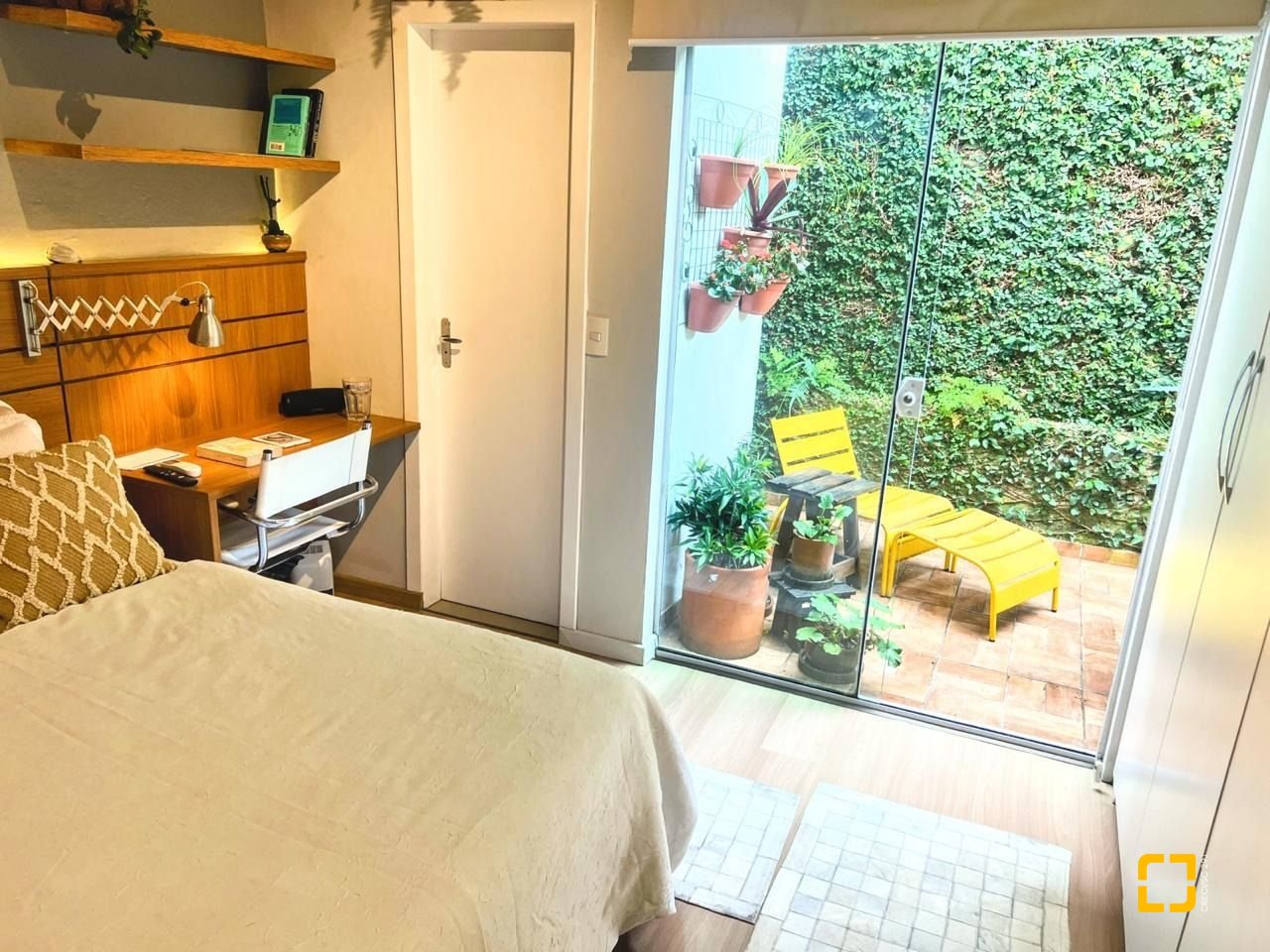 Casa com 450m², 5 garagens, no bairro Centro em Florianópolis