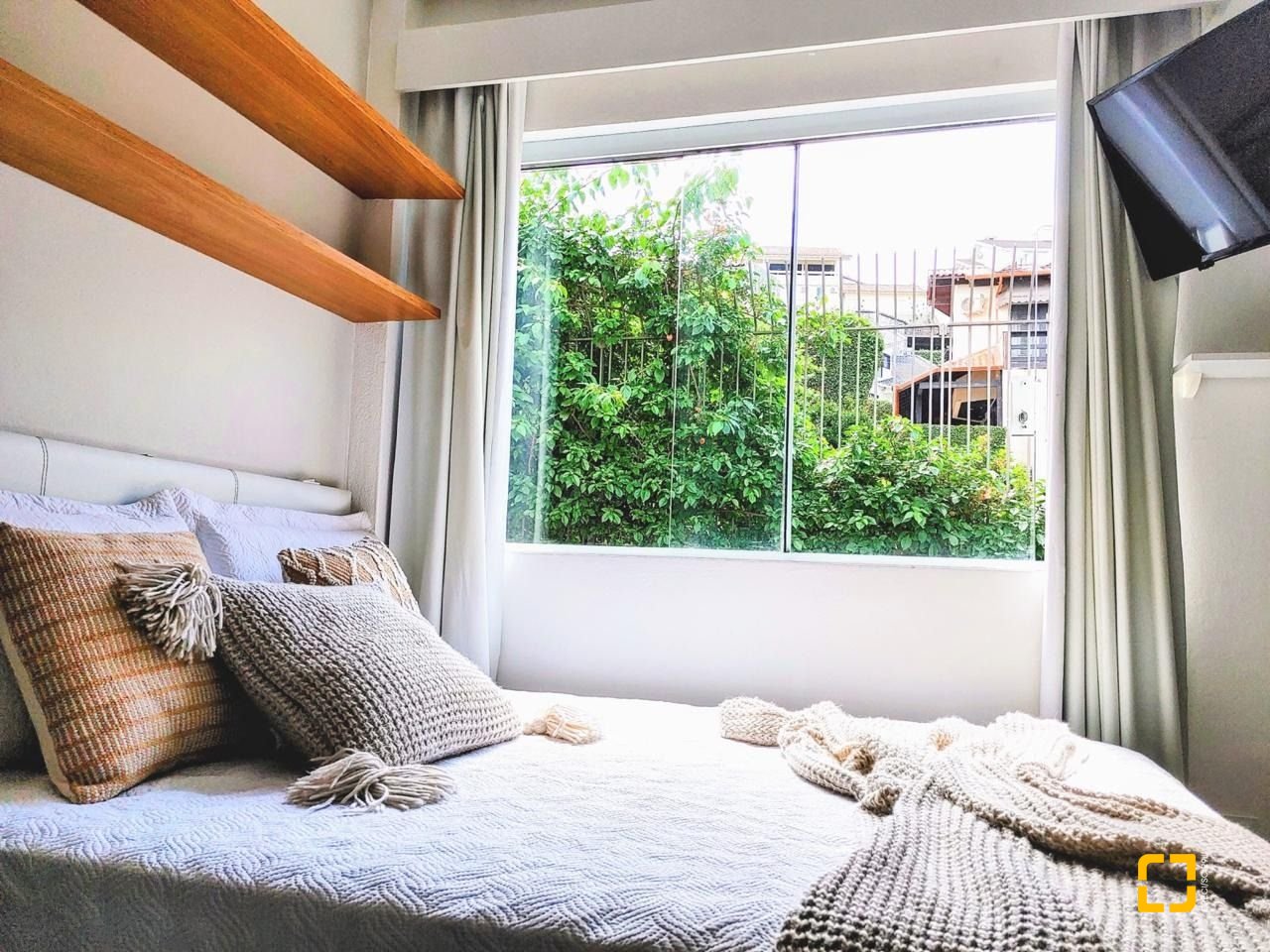 Casa com 450m², 5 garagens, no bairro Centro em Florianópolis