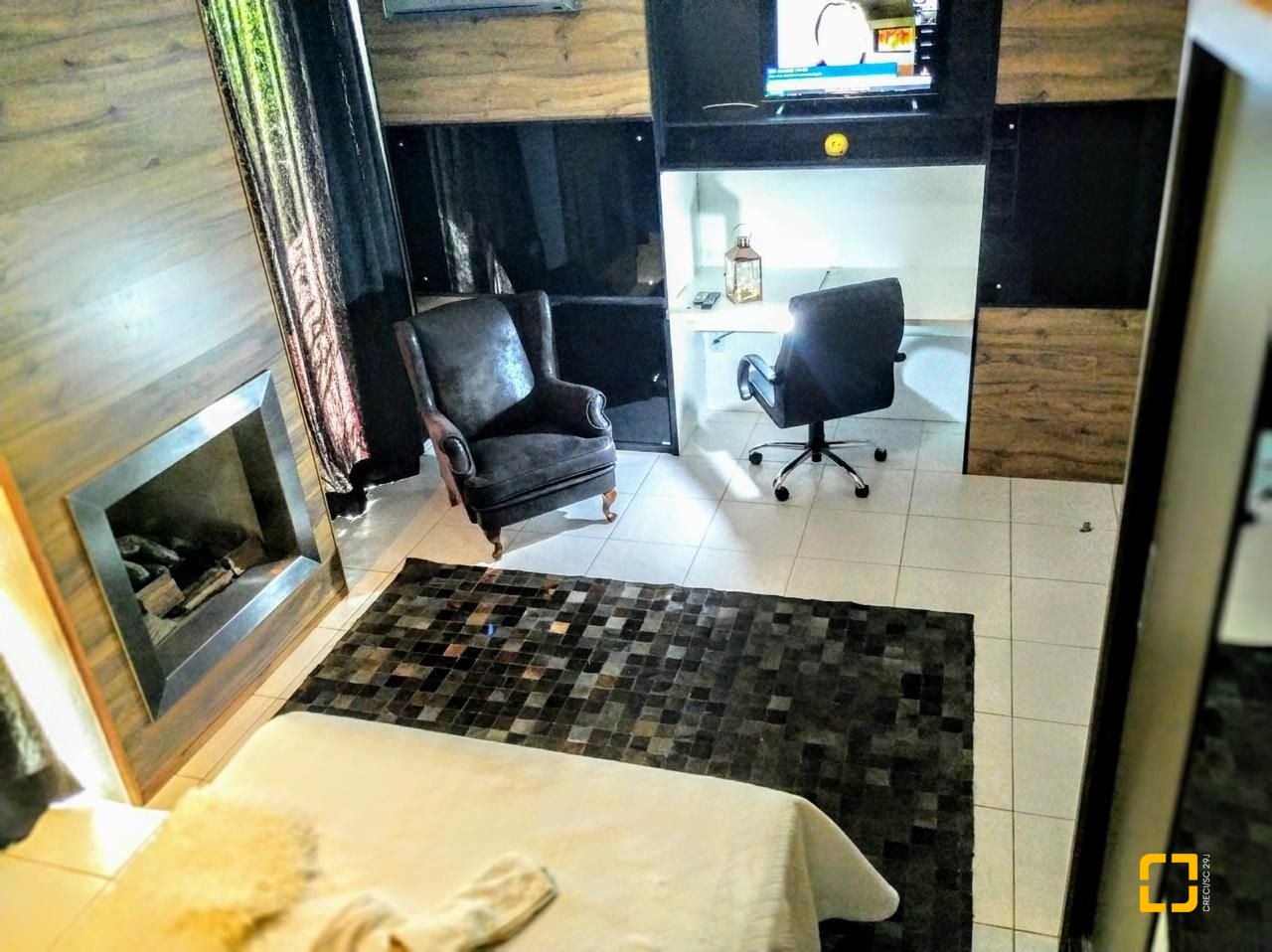 Casa com 450m², 5 garagens, no bairro Centro em Florianópolis