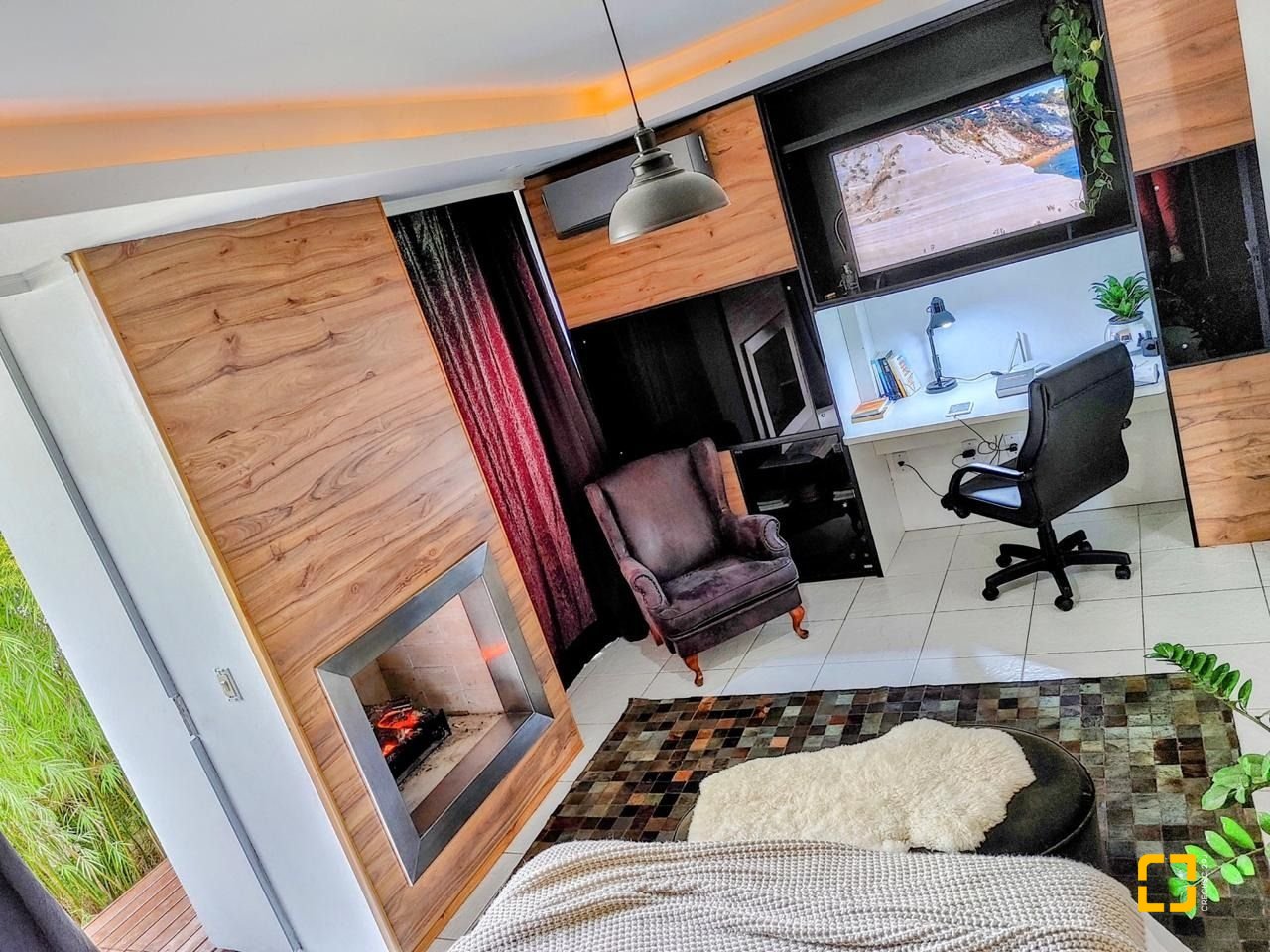 Casa com 450m², 5 garagens, no bairro Centro em Florianópolis