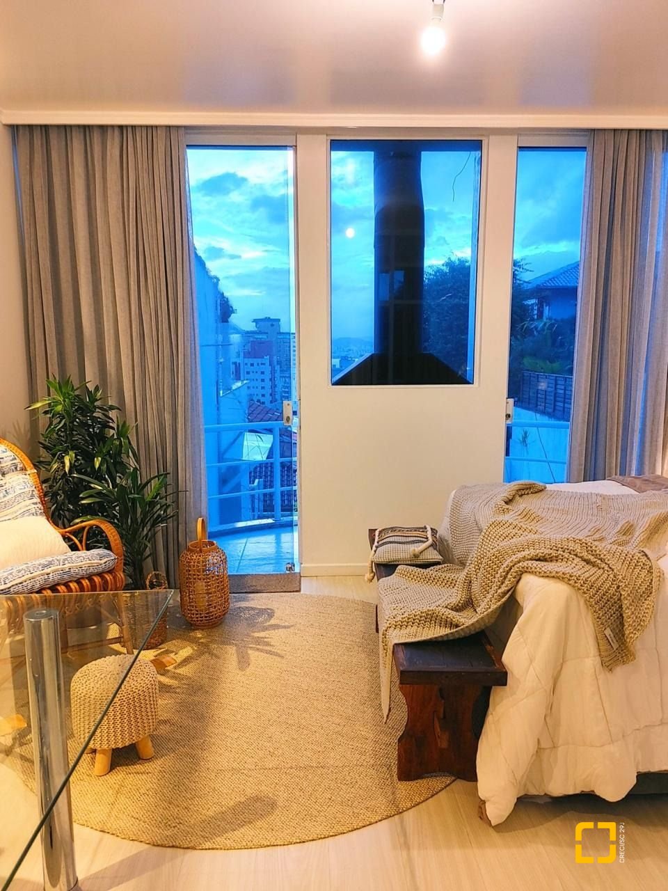 Casa com 450m², 5 garagens, no bairro Centro em Florianópolis