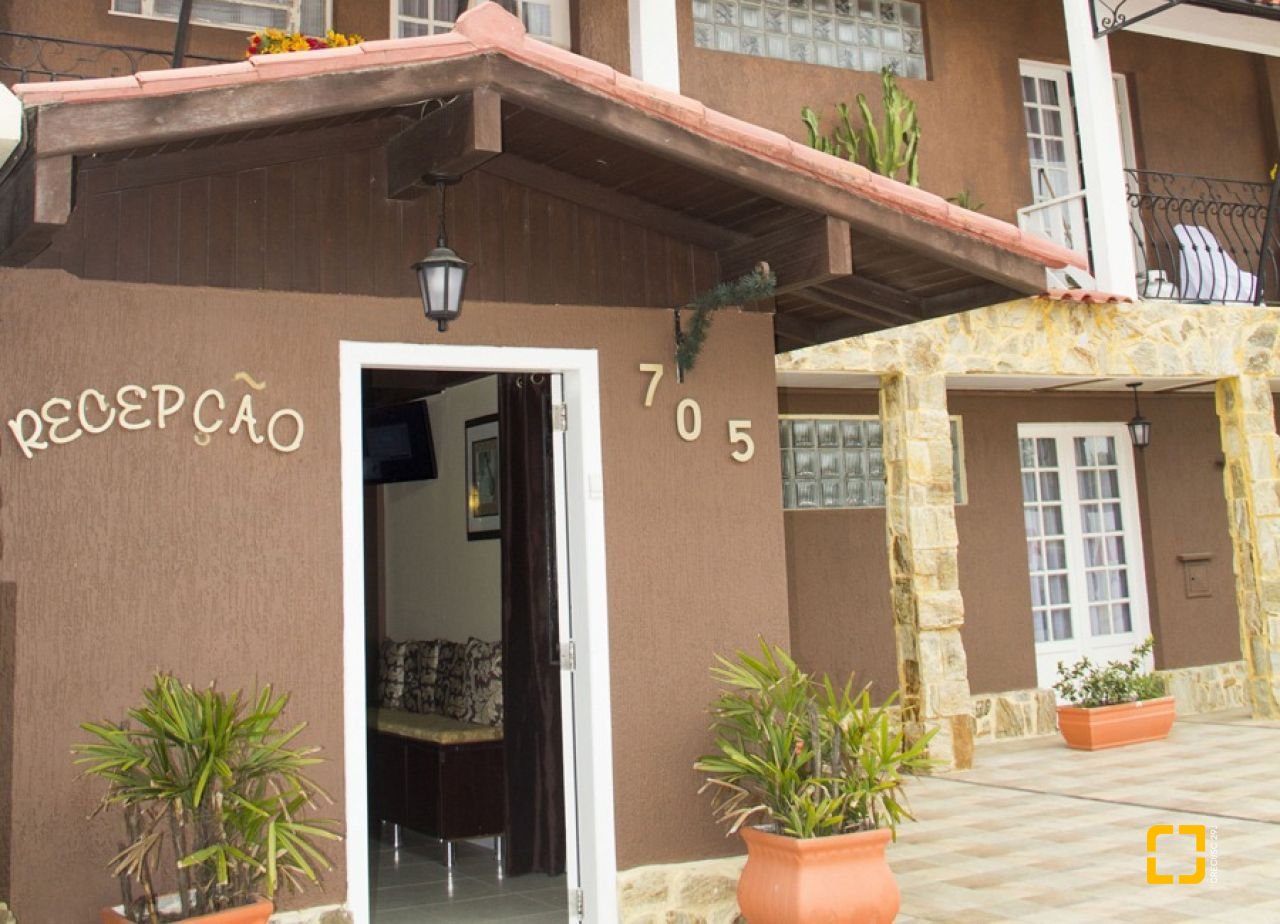 Flat com 600m², 17 quartos, 5 garagens, no bairro Canasvieiras em Florianópolis