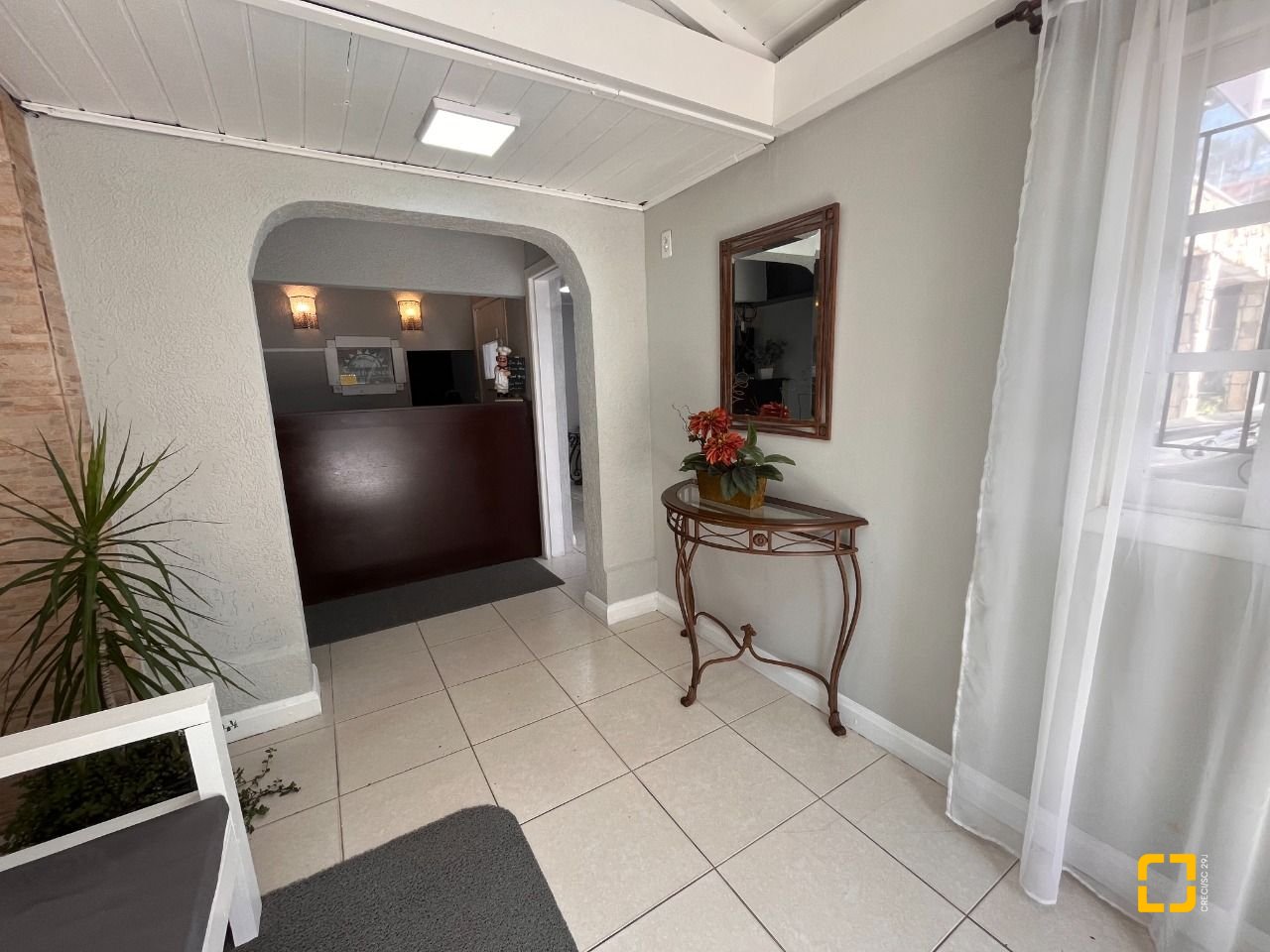 Flat com 600m², 17 quartos, 5 garagens, no bairro Canasvieiras em Florianópolis