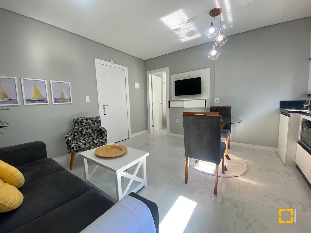 Flat com 600m², 17 quartos, 5 garagens, no bairro Canasvieiras em Florianópolis