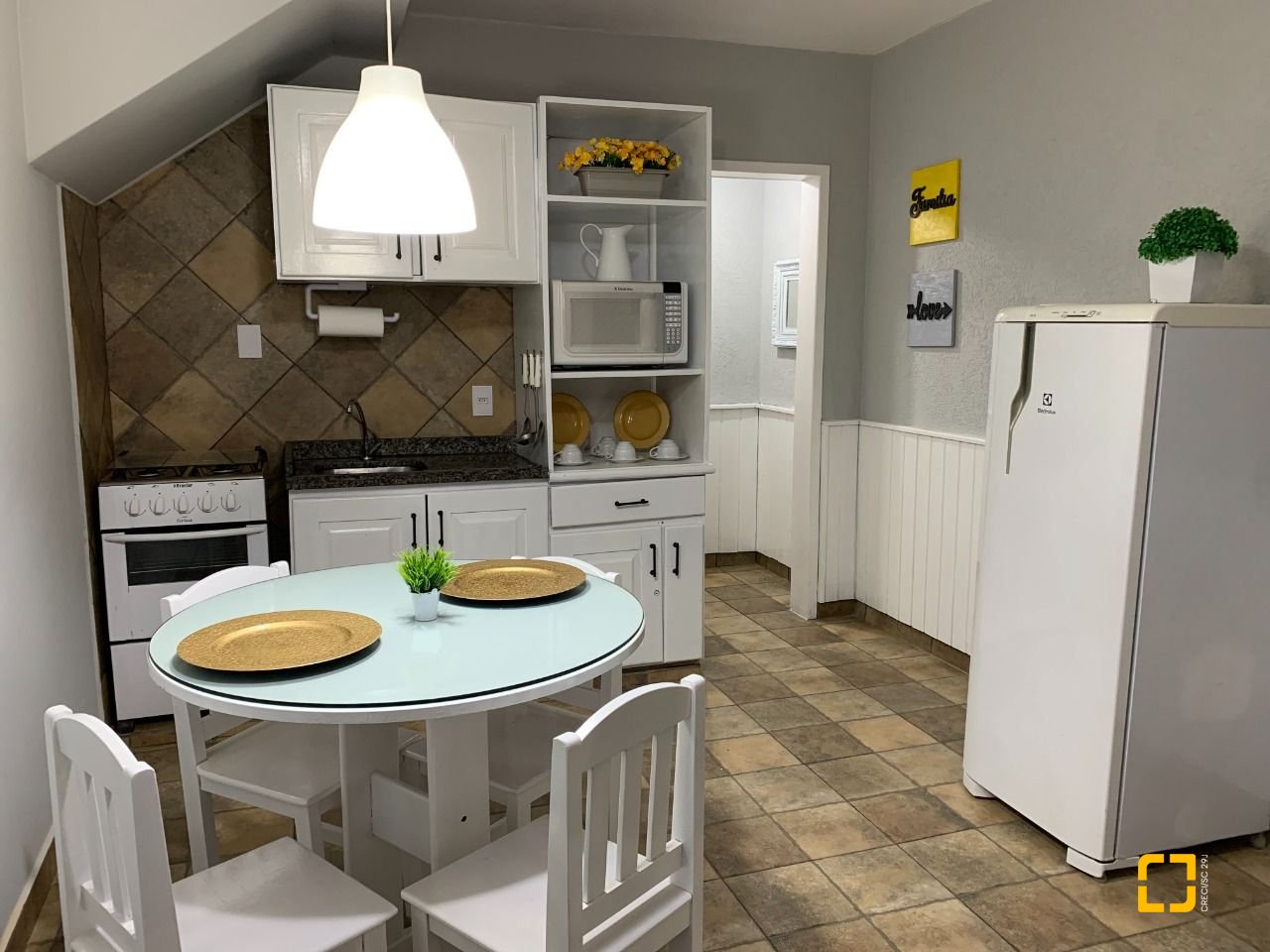 Flat com 600m², 17 quartos, 5 garagens, no bairro Canasvieiras em Florianópolis