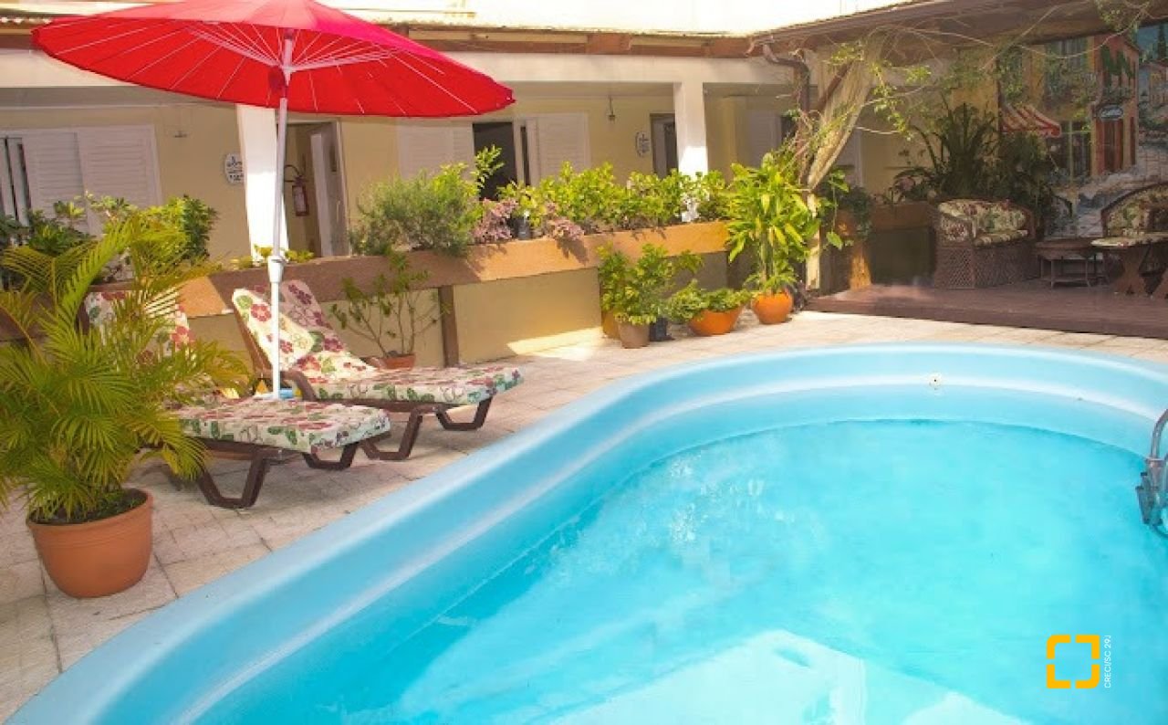 Flat com 600m², 17 quartos, 5 garagens, no bairro Canasvieiras em Florianópolis