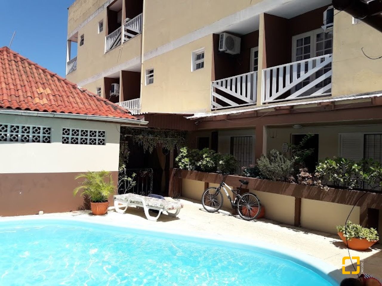 Flat com 600m², 17 quartos, 5 garagens, no bairro Canasvieiras em Florianópolis