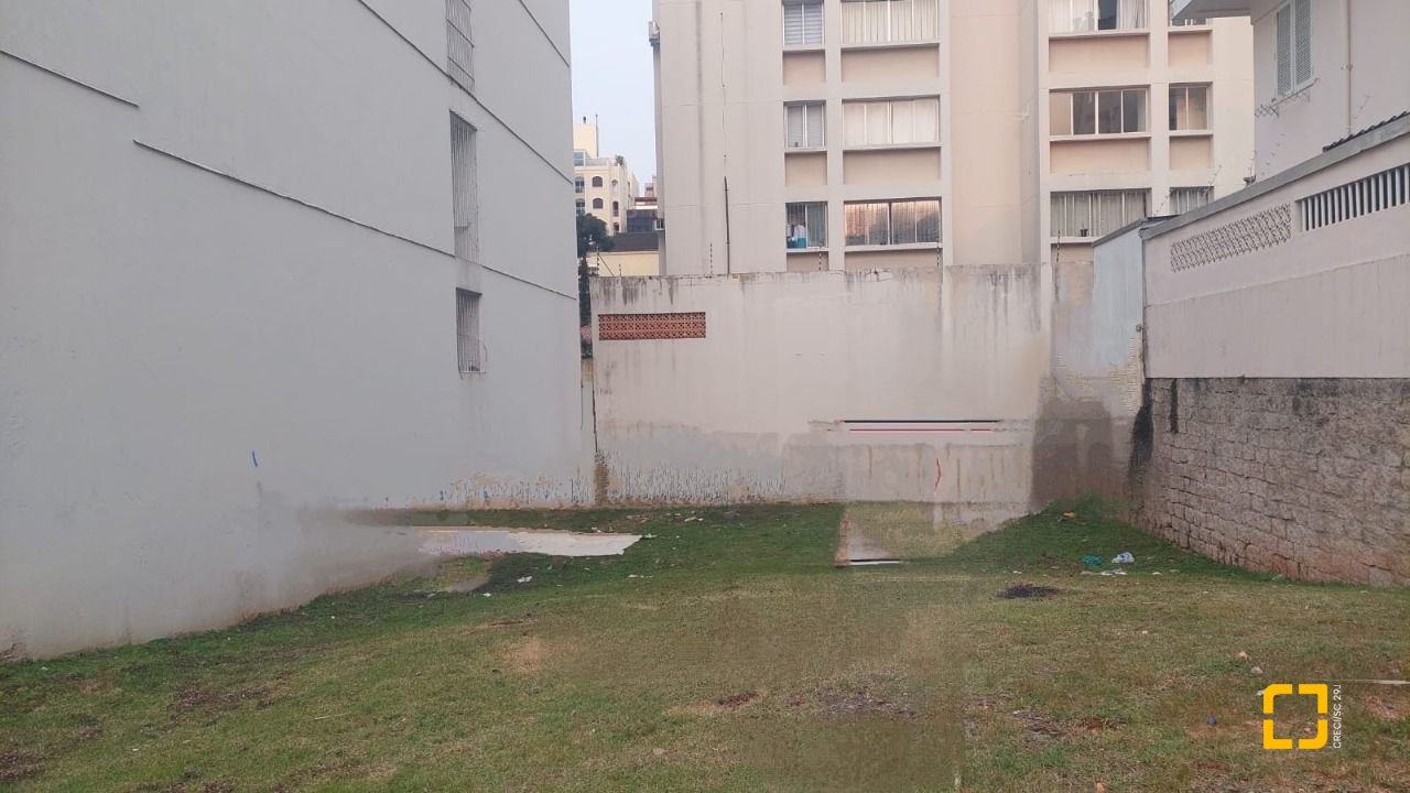 Terreno com 324m², no bairro Centro em Florianópolis