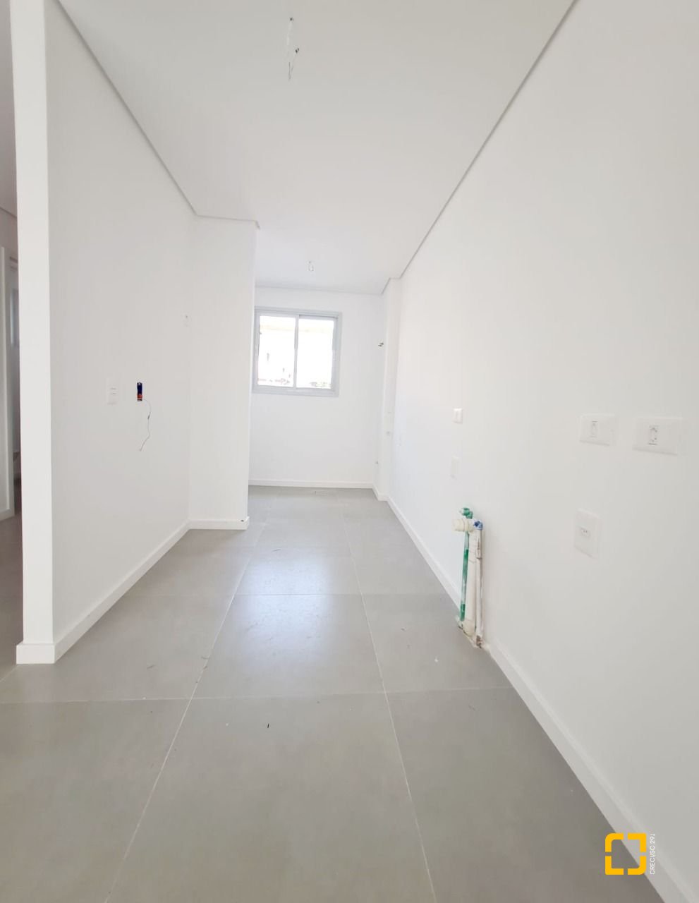 Casa de Condomínio com 78m², 4 quartos (sendo 2 suítes), 2 garagens, no bairro Morro das Pedras em Florianópolis