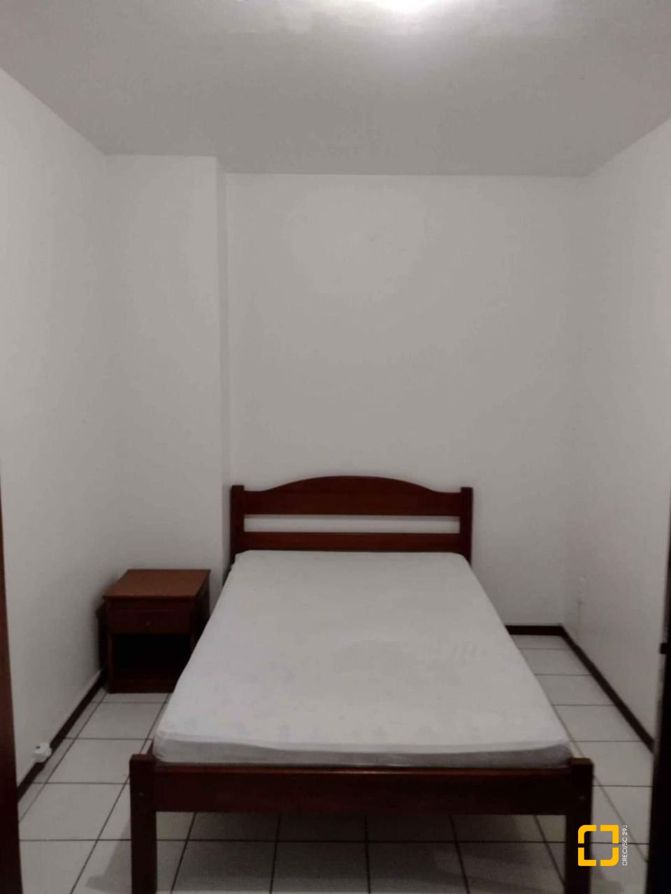 Casa com 600m², 10 quartos, 6 garagens, no bairro Ingleses em Florianópolis