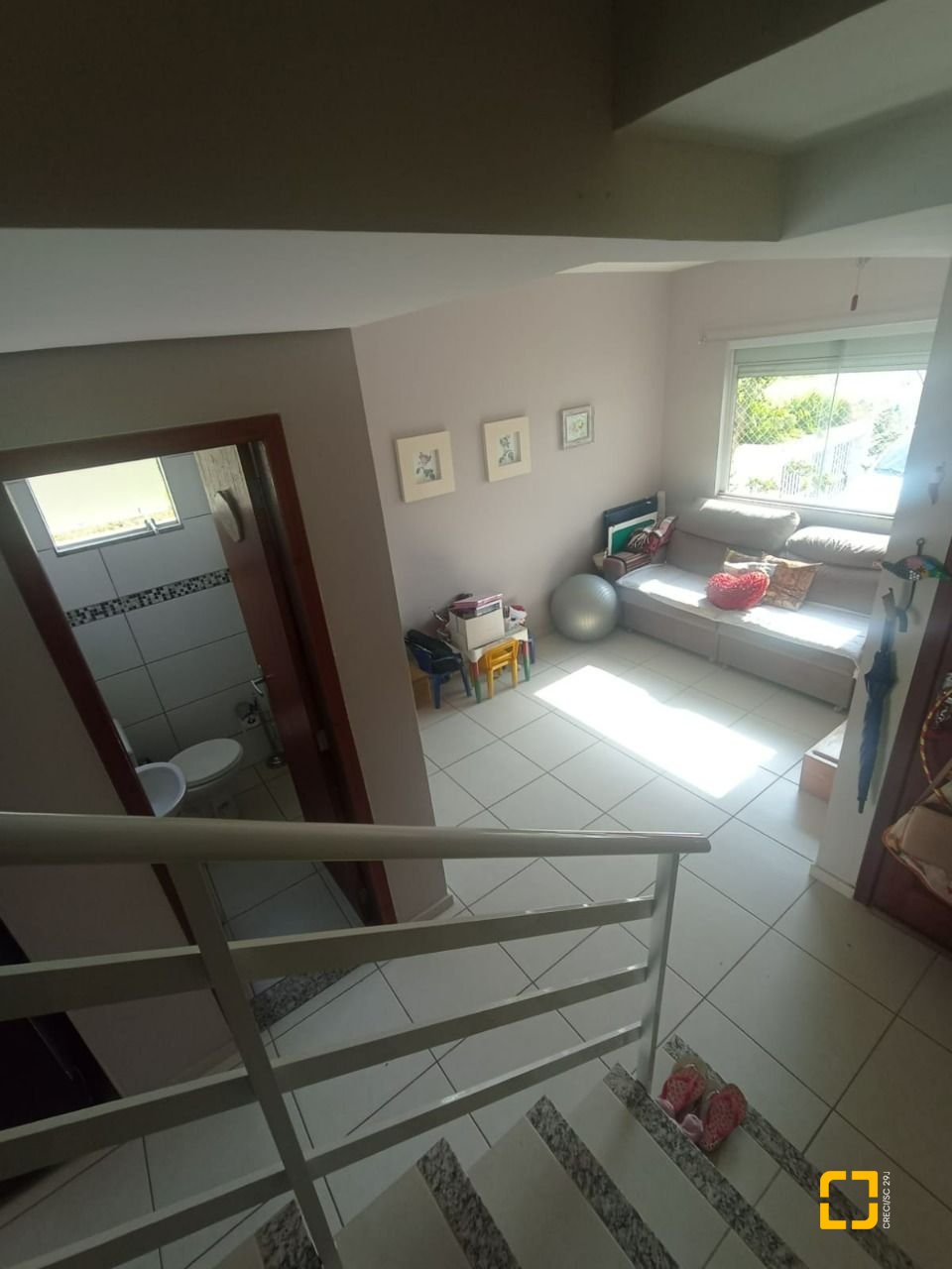 Casa com 95m², 2 garagens, no bairro Ingleses do Rio Vermelho em Florianópolis