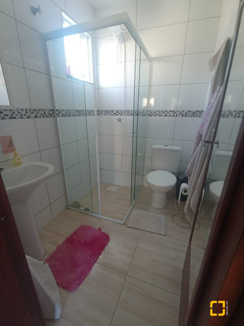 Casa com 95m², 2 garagens, no bairro Ingleses do Rio Vermelho em Florianópolis