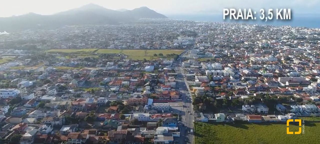 Casa com 95m², 2 garagens, no bairro Ingleses do Rio Vermelho em Florianópolis