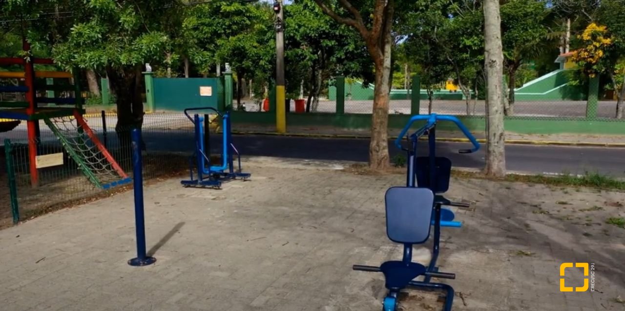 Casa com 95m², 2 garagens, no bairro Ingleses do Rio Vermelho em Florianópolis