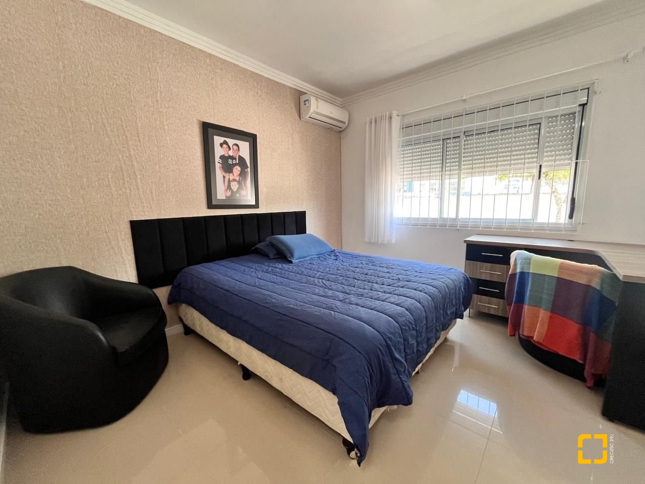 Casa com 140m², 5 quartos (sendo 1 suíte), 2 garagens, no bairro Pedra Branca em Palhoça