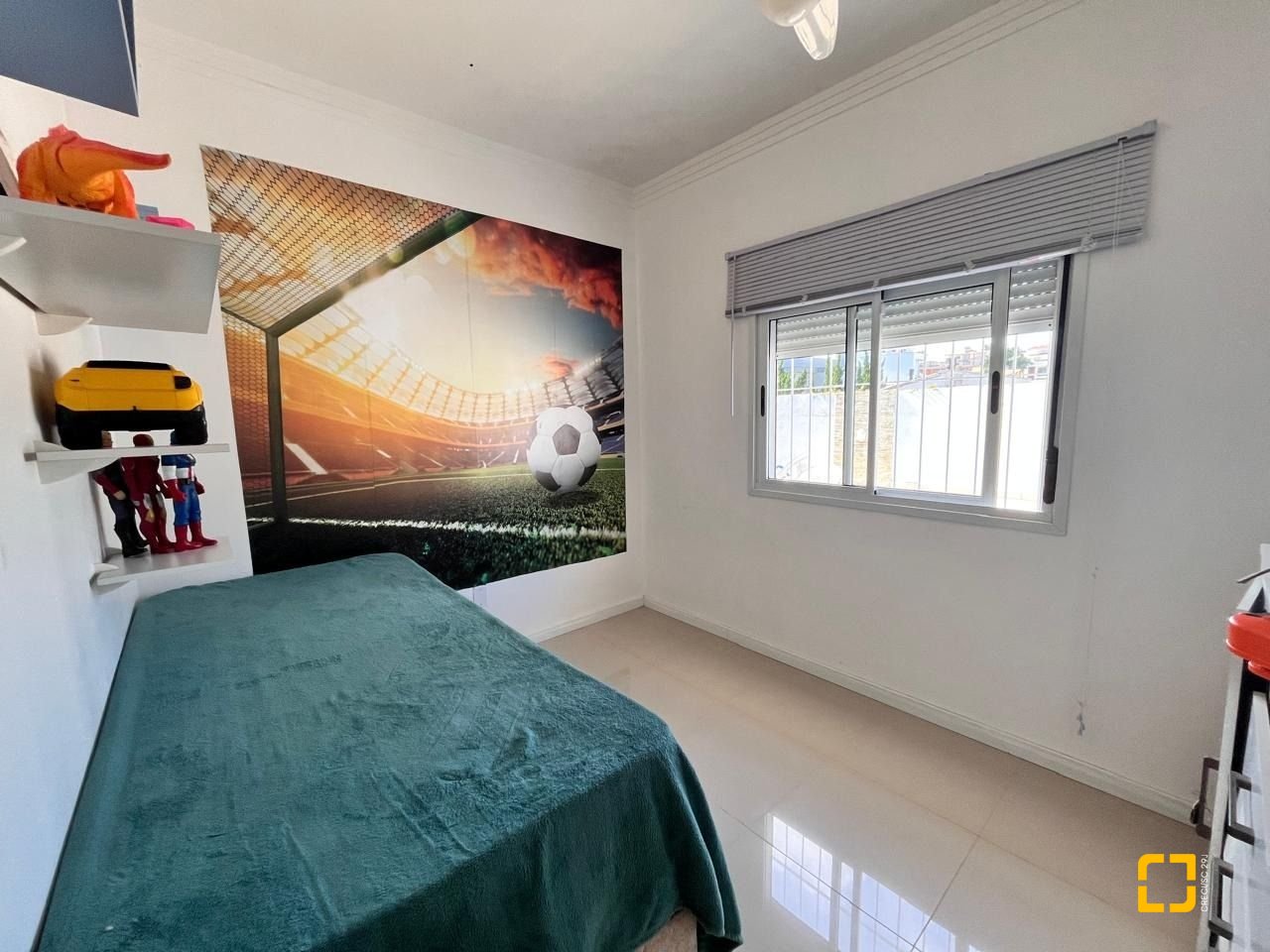 Casa com 140m², 5 quartos (sendo 1 suíte), 2 garagens, no bairro Pedra Branca em Palhoça