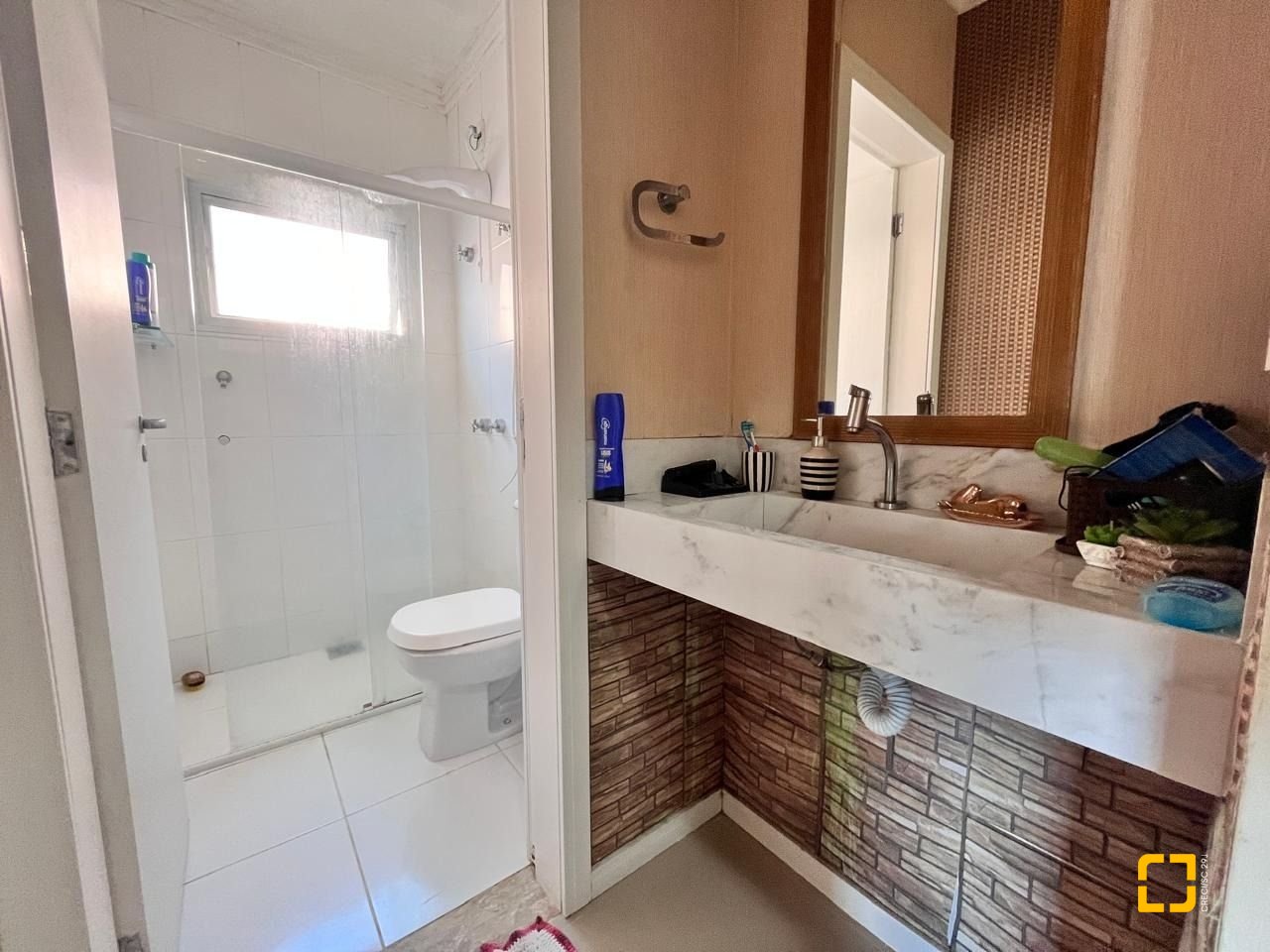 Casa com 140m², 4 quartos (sendo 1 suíte), 2 garagens, no bairro Pedra Branca em Palhoça