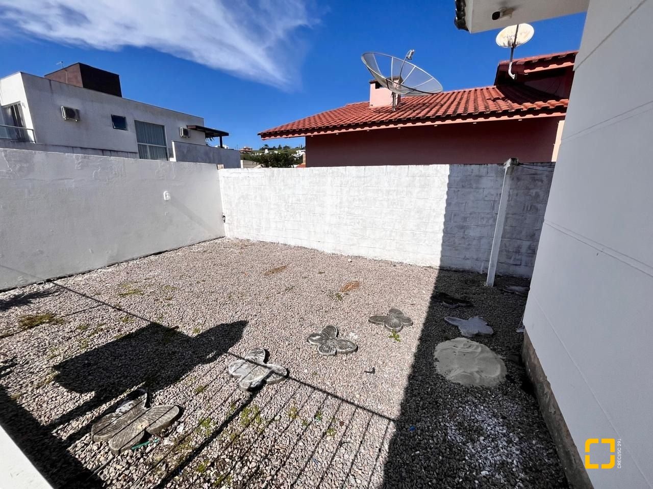 Casa com 140m², 4 quartos (sendo 1 suíte), 2 garagens, no bairro Pedra Branca em Palhoça