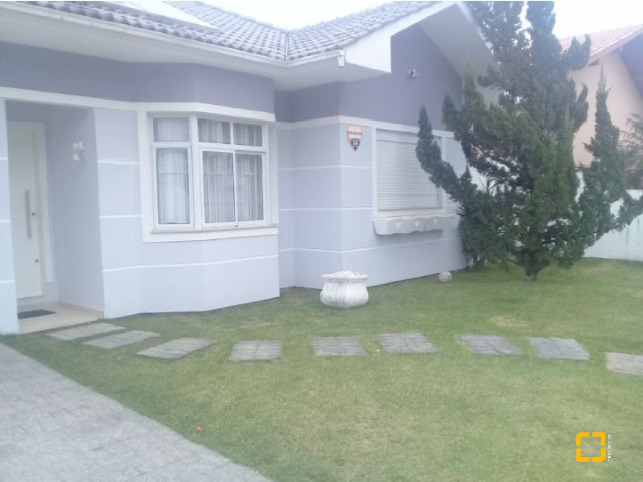 Casa com 140m², 4 quartos (sendo 1 suíte), 2 garagens, no bairro Pedra Branca em Palhoça