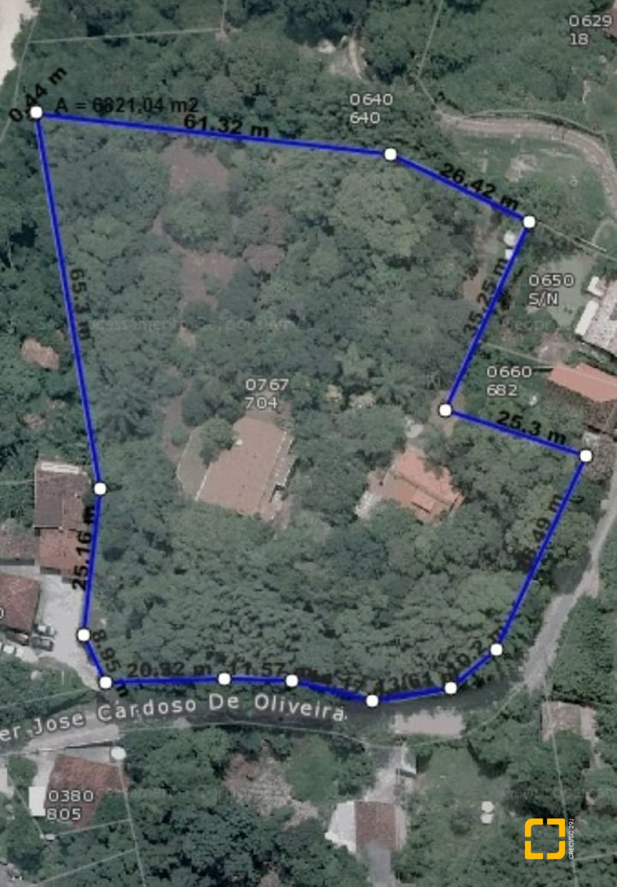 Casa Comercial com 226m², 4 garagens, no bairro Jurerê em Florianópolis