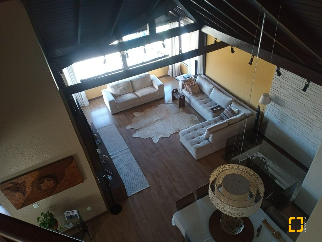 Casa com 309m², 6 quartos (sendo 3 suítes), 4 garagens, no bairro João Paulo em Florianópolis