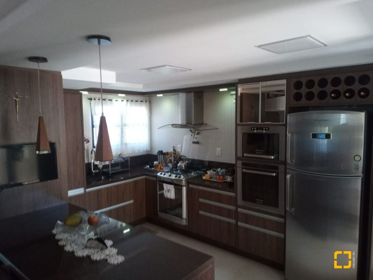 Casa com 309m², 6 quartos (sendo 3 suítes), 4 garagens, no bairro João Paulo em Florianópolis