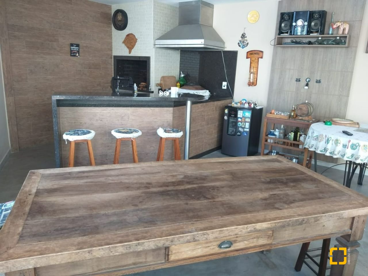 Casa com 309m², 6 quartos (sendo 3 suítes), 4 garagens, no bairro João Paulo em Florianópolis