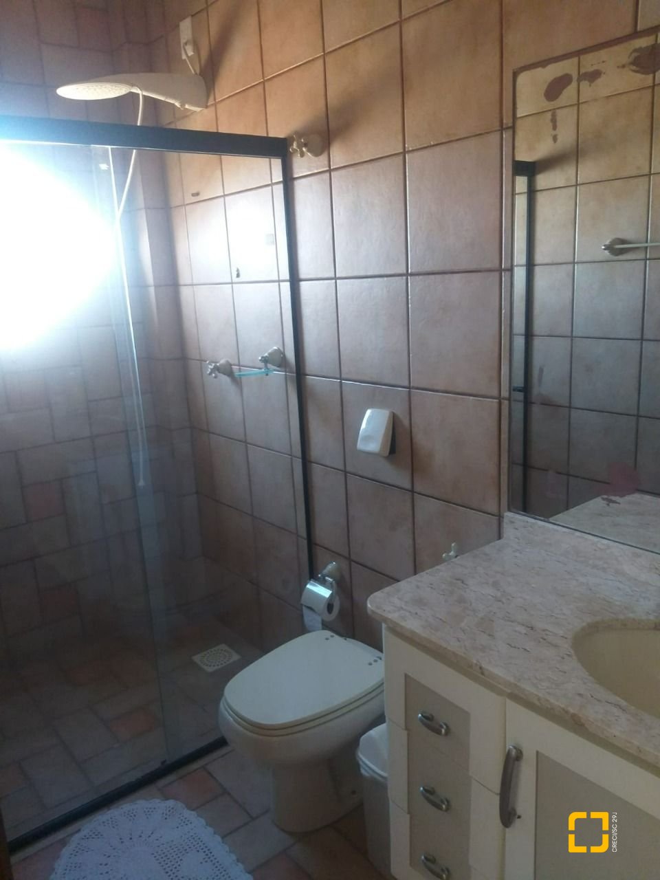 Casa com 309m², 6 quartos (sendo 3 suítes), 4 garagens, no bairro João Paulo em Florianópolis