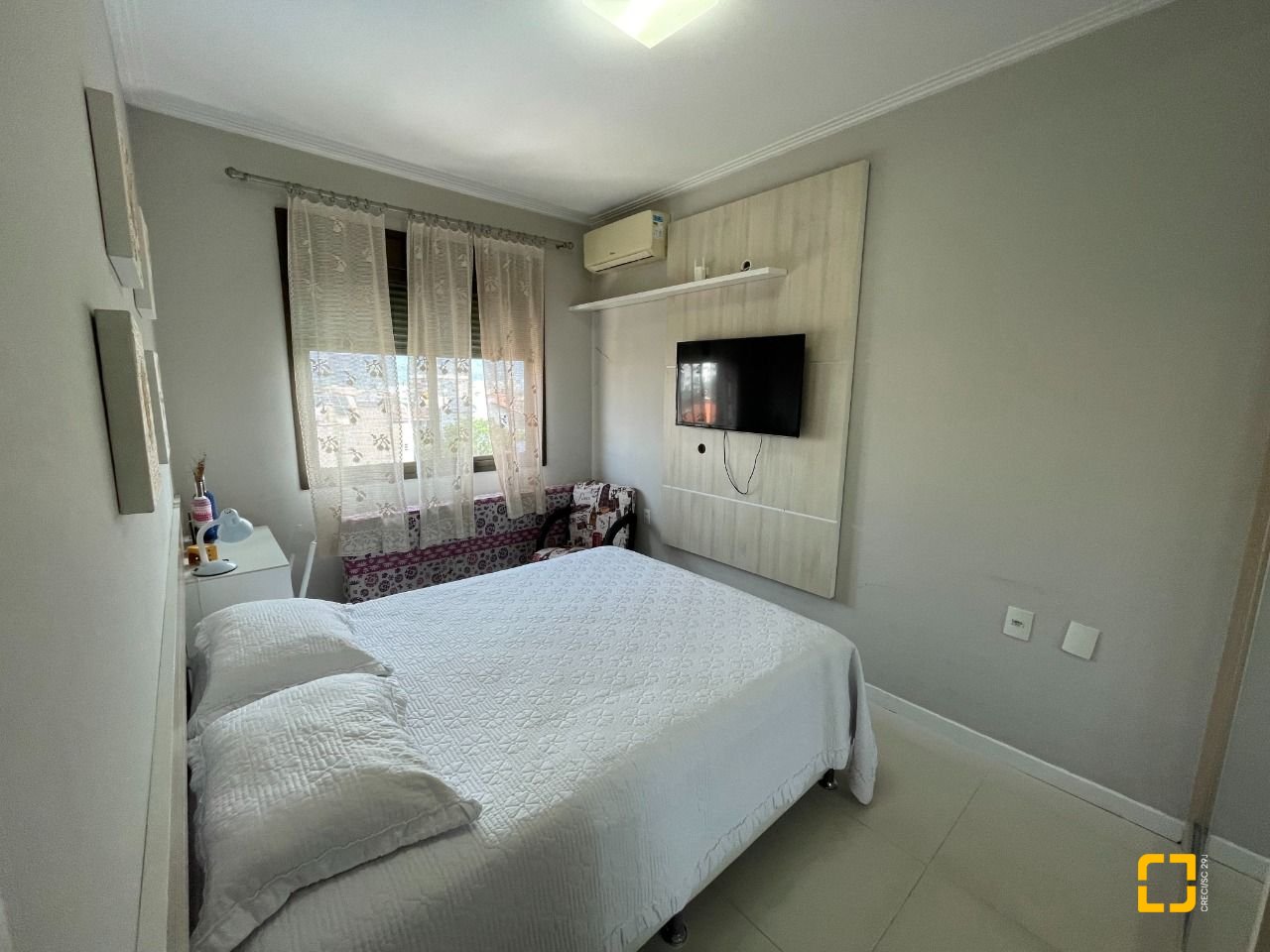 Apartamento com 170m², 5 quartos (sendo 2 suítes), 1 garagem, no bairro Ingleses em Florianópolis